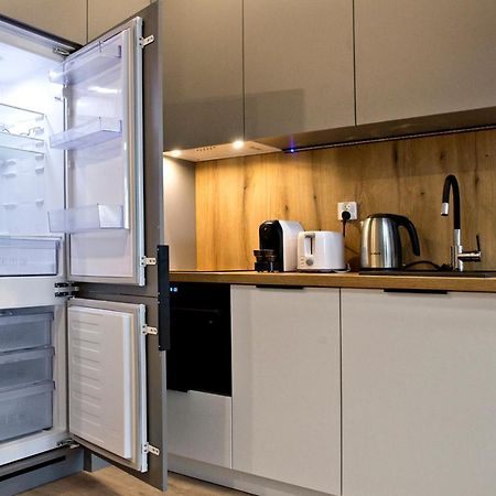 Komputerowa Serviced Apartments By P&O Warschau Buitenkant foto