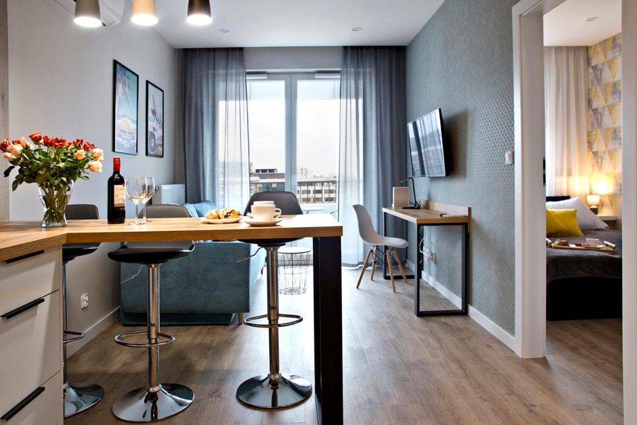 Komputerowa Serviced Apartments By P&O Warschau Buitenkant foto
