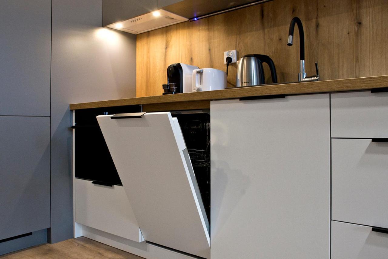 Komputerowa Serviced Apartments By P&O Warschau Buitenkant foto