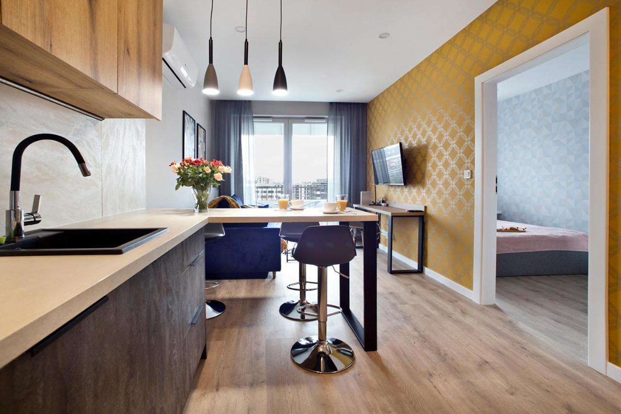 Komputerowa Serviced Apartments By P&O Warschau Buitenkant foto